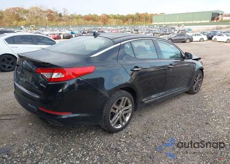 2013 Kia Optima Sx z USA, uszkodzony, nr VIN 5XXGR4A60DG176663